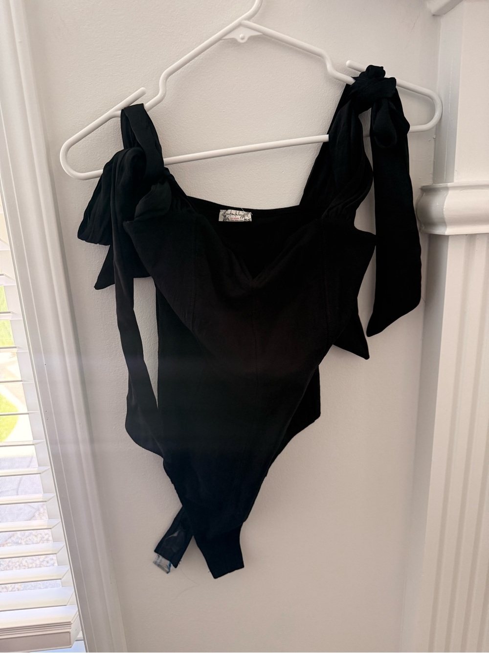 Lola Bodysuit in Black - Picture 3 of 6